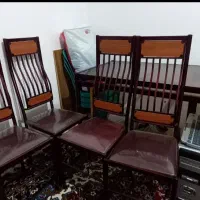 میز شیشه ای 4نفره فرفورژه در حد نو بدون استفاده
