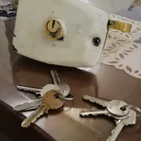 قفل قدیمی