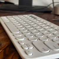 کیبورد لاجیتک k380