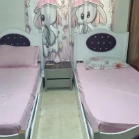 تخت تک نفره  پرده و فرش