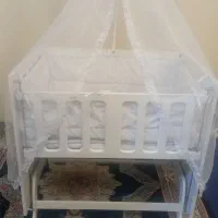تخت نوزاد و کالسکه و کلیر