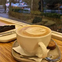 همکار آقا جهت کار در کافه