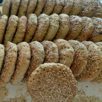 کلوچه سنتی نازنین با بهترین مواد اولیه