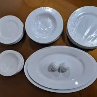 چینی زرین سفید ۲۸پارچه نونو