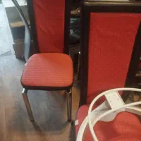 چهار عدد صندلی فلزی روکش چرم