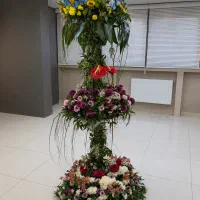 استند چوبی ۳ طبقه محکم و کاربردی