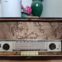 رادیو قدیمی کلکسیونی