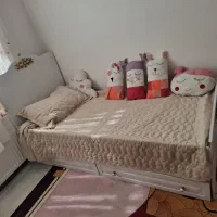 تخت خواب نوزاد نوجوان دخترانه
