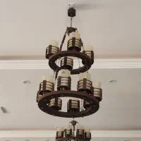 سه عدد لوستر چوبی مشابه نو