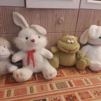 چهار تا عروسک در حد نو