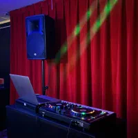 دیجی خانم ، پرانرژی با بهترین سیستم صوت و نور