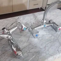 دو عدد شیرمخلوط قدیمی نو حمام و روشویی