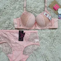سوتین گیپور و نخی زنانه