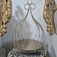 استند کنار سالنی