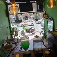 باریستا خانوم حرفه ای یا نیمه حرفه ای نیازمندیم