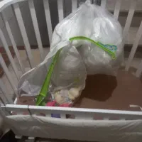 تخت کنارمادر