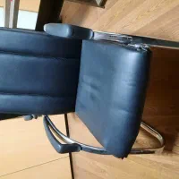 صندلی انتظار یا کنفرانسی