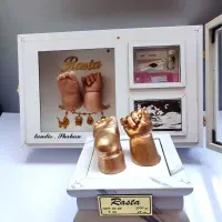 تندیس دست و پای کودک