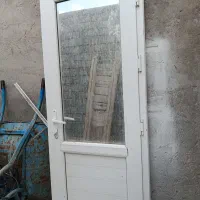 درب پی وی سی