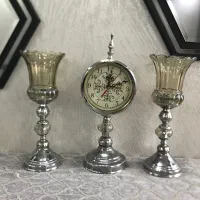 ساعت و شمعدان