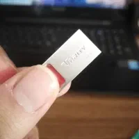 فلش 16 گیگ مداحی های سیب سرخی