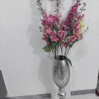 گل و گلدان