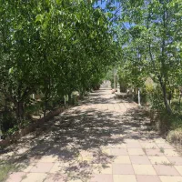 ۱۰۰۰متر باغچه در بهترین لوکیشن خ ایران زمین
