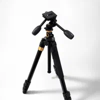 سه پایه عکاسی حرفه ای