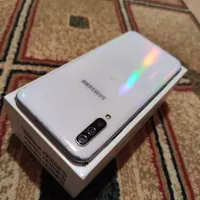 فروش و معاوضه سامسونگ Galaxy A50 با حافظهٔ ۱۲۸ گیگ