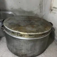 دیگ و اجاق گاز
