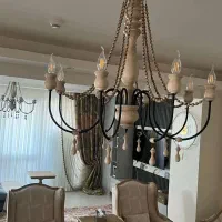 لوستر چوبی مجلل و سالم در حد نو