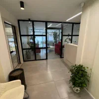 واحد اداری (اکواریوم)   به علت مهاجرت زیر قبمت