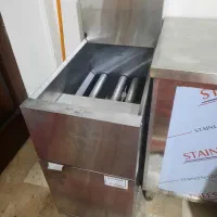 سرخ کن صنعتی و میز کار استیل