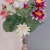 گل و گلدان
