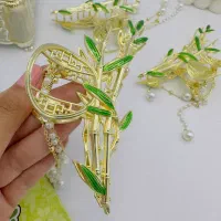 گیره ی مو و چهلگیس