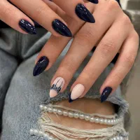 آموزش کاشت ناخون