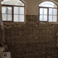 پنجره و یک عدد نورگیر