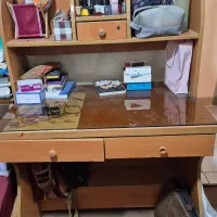 میز تحریر چوبی