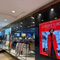 فروشنده و صندوق دار خانم  حقوق ماهیانه ۲۰ میلیون ت