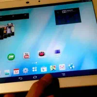 تبلت فوجیستو(دوکومو)