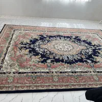 دو عدد فرش ماشینی نه متری زمینه روشن
