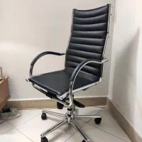 صندلی مدیریتی برند اروند جکدار نو نو
