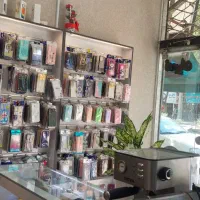 فروشنده خانم یا کار اموز