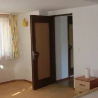 درب چوبی در حد نو