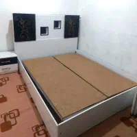 تخت خواب دو نفره پاتختی و میز آرایشی