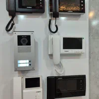 آیفون تصویری کوماکس