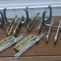 دستگیره و قفل درب