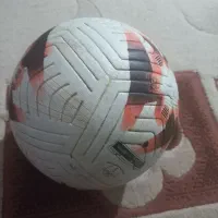 توپ  فوتبال چمنی