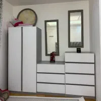 کمد و میز توالت و اینه و دراور