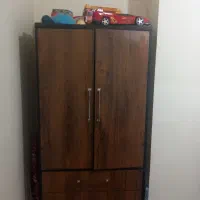 کمد لباس در حد نو